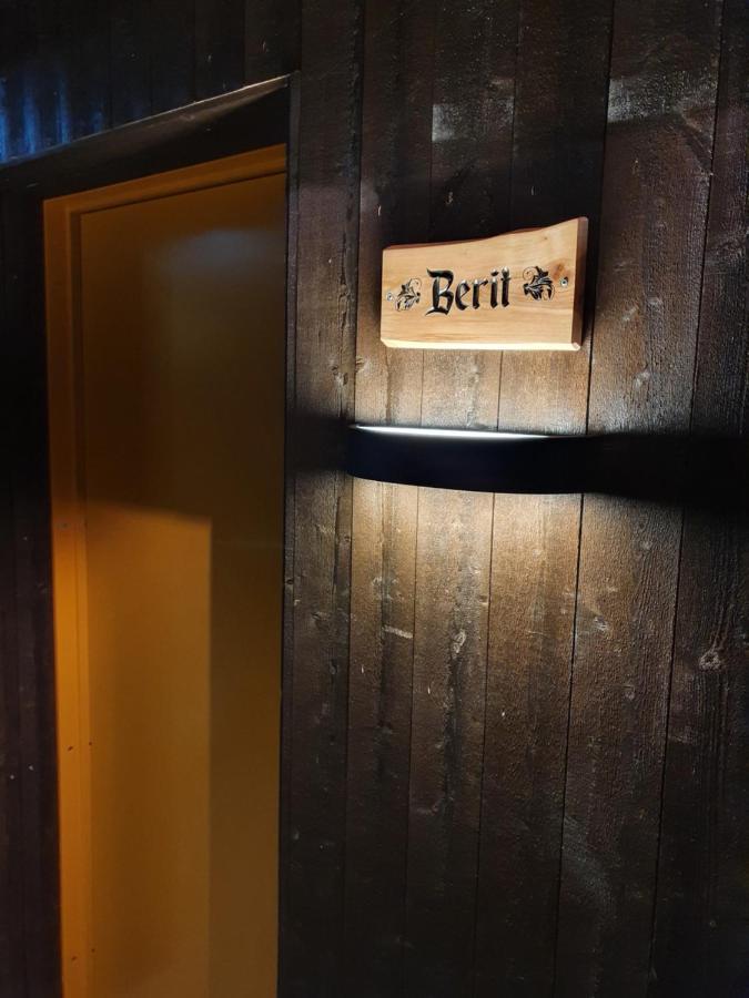Finnvikhaugen Rooms Mestervik Zewnętrze zdjęcie